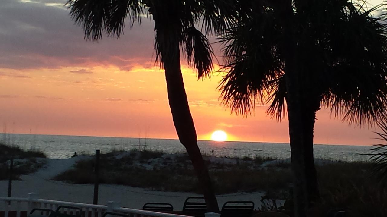 Johns Pass Beach Motel Treasure Island Exterior foto